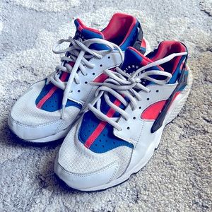 Air Huarache by Nike